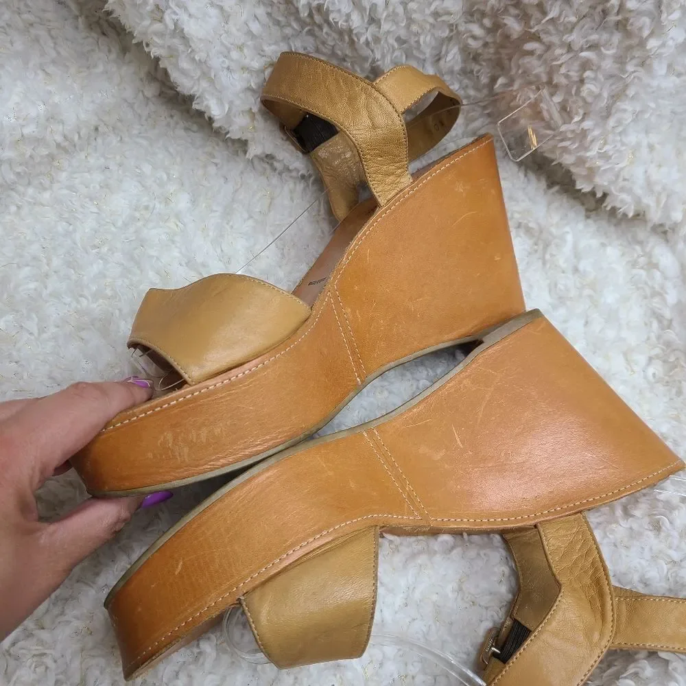 Robert Clergerie Tan‎ Leather Platform Wedge Sandals size 10.5